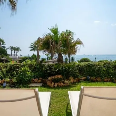 Flat With Garden On The First Line Of The Sea In Puerto Banus * Marbella