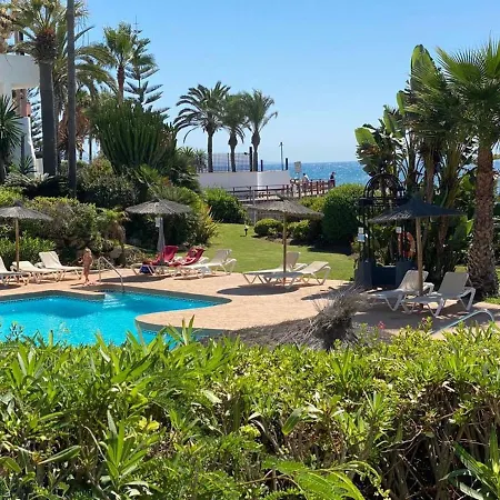 Flat With Garden On The First Line Of The Sea In Puerto Banus Apartment Marbella