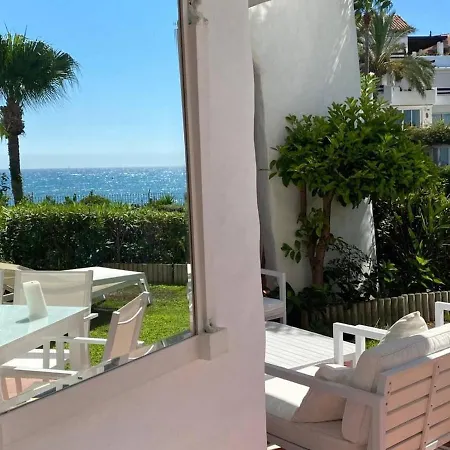 Flat With Garden On The First Line Of The Sea In Puerto Banus Apartment *