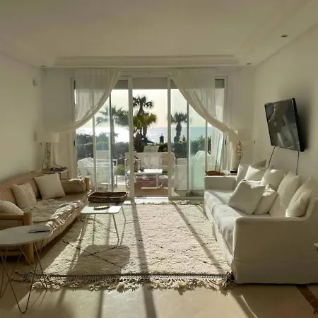 Apartment Flat With Garden On The First Line Of The Sea In Puerto Banus