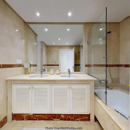Flat With Garden On The First Line Of The Sea In Puerto Banus Apartment Marbella