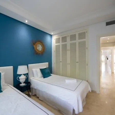 Flat With Garden On The First Line Of The Sea In Puerto Banus Marbella